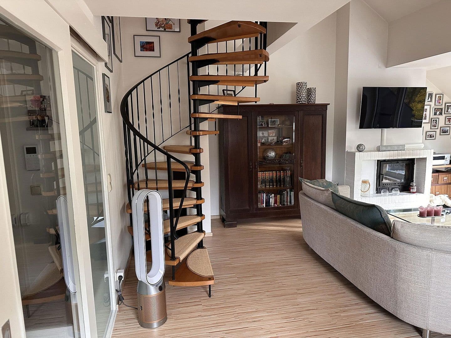 Prodej bytu 3+1 93 m², Oktaviostraße 81, Hamburg, Hamburg Prodej bytu 3+1 93 m², Oktaviostraße 81, Hamburg, Hamburg