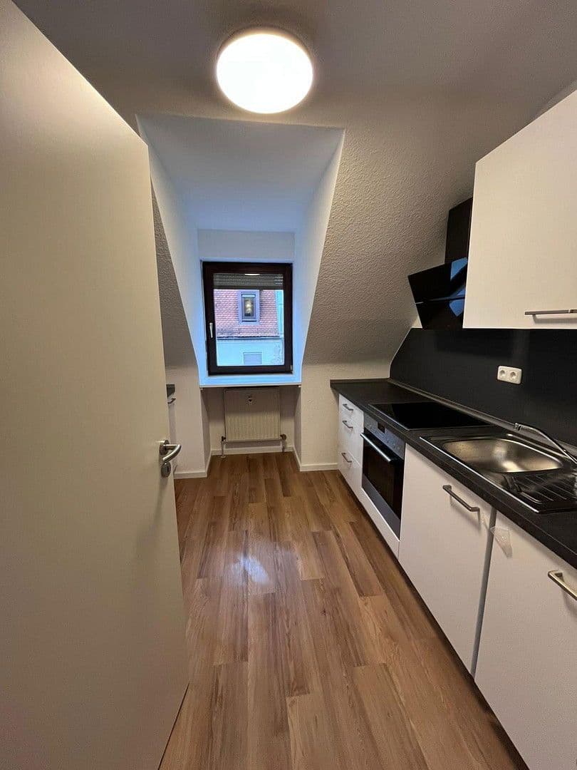 Pronájem bytu 2+1 71 m², Stubenlohstraße 11, Erlangen, Bavorsko Pronájem bytu 2+1 71 m², Stubenlohstraße 11, Erlangen, Bavorsko