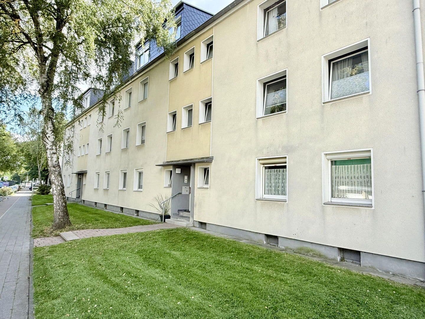 Pronájem bytu 3+1 98 m², Königsberger Straße, Oberhausen, Severní Porýní-Vestfálsko Pronájem bytu 3+1 98 m², Königsberger Straße, Oberhausen, Severní Porýní-Vestfálsko