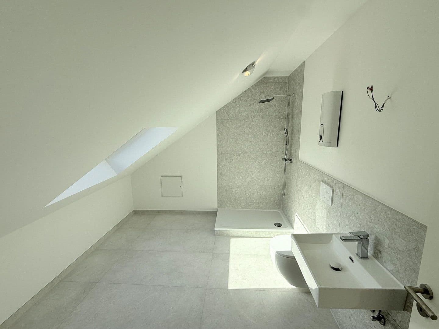 Pronájem bytu 3+1 98 m², Königsberger Straße, Oberhausen, Severní Porýní-Vestfálsko Pronájem bytu 3+1 98 m², Königsberger Straße, Oberhausen, Severní Porýní-Vestfálsko