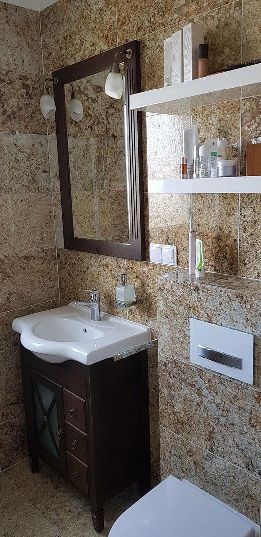 Prodej bytu 3+1 61 m², Kelkheim (Taunus), Hessen Prodej bytu 3+1 61 m², Kelkheim (Taunus), Hessen