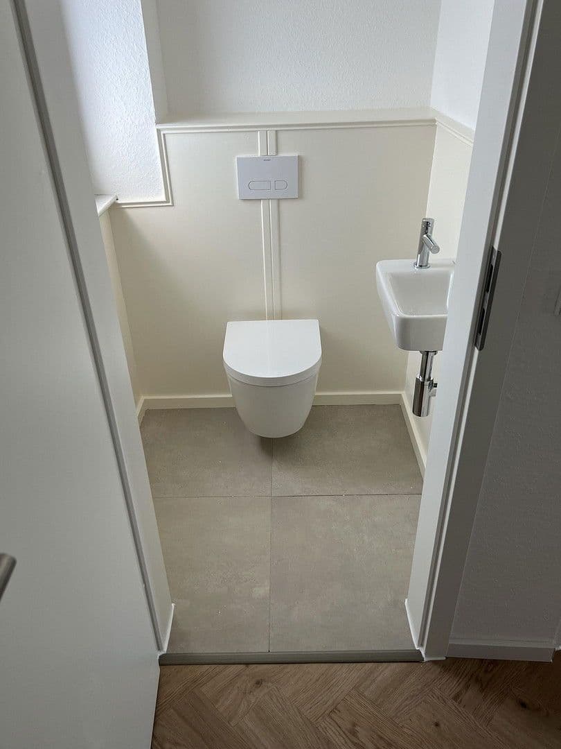 Pronájem bytu 5+1 126 m², Wiesbaden, Hessen Pronájem bytu 5+1 126 m², Wiesbaden, Hessen