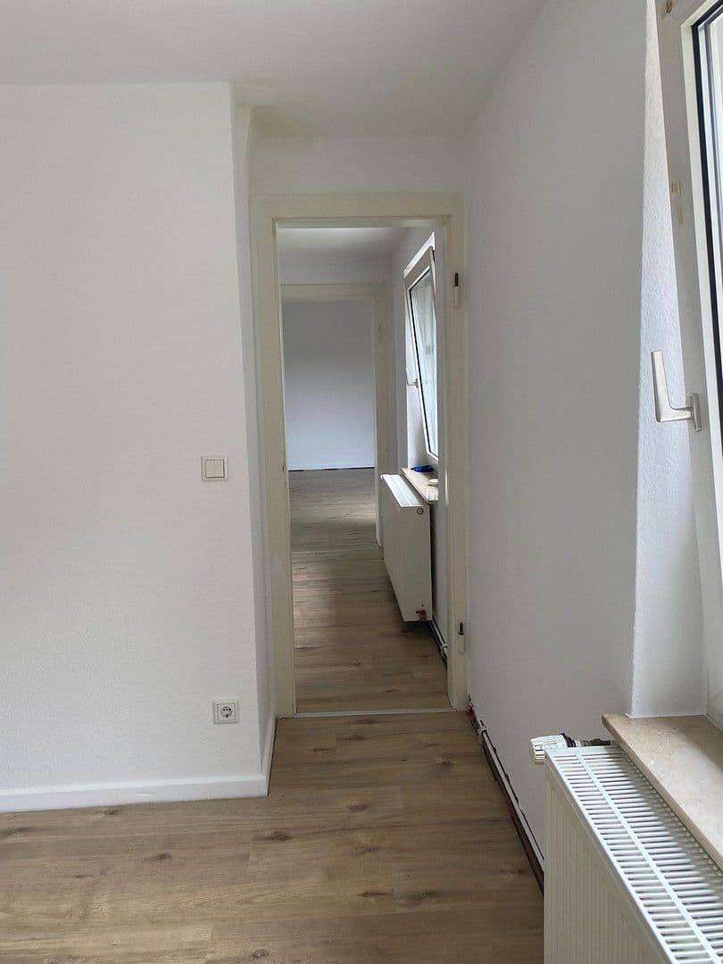 Pronájem bytu 4+1 68 m², Schützenstr. 75, Remscheid, Severní Porýní-Vestfálsko Pronájem bytu 4+1 68 m², Schützenstr. 75, Remscheid, Severní Porýní-Vestfálsko