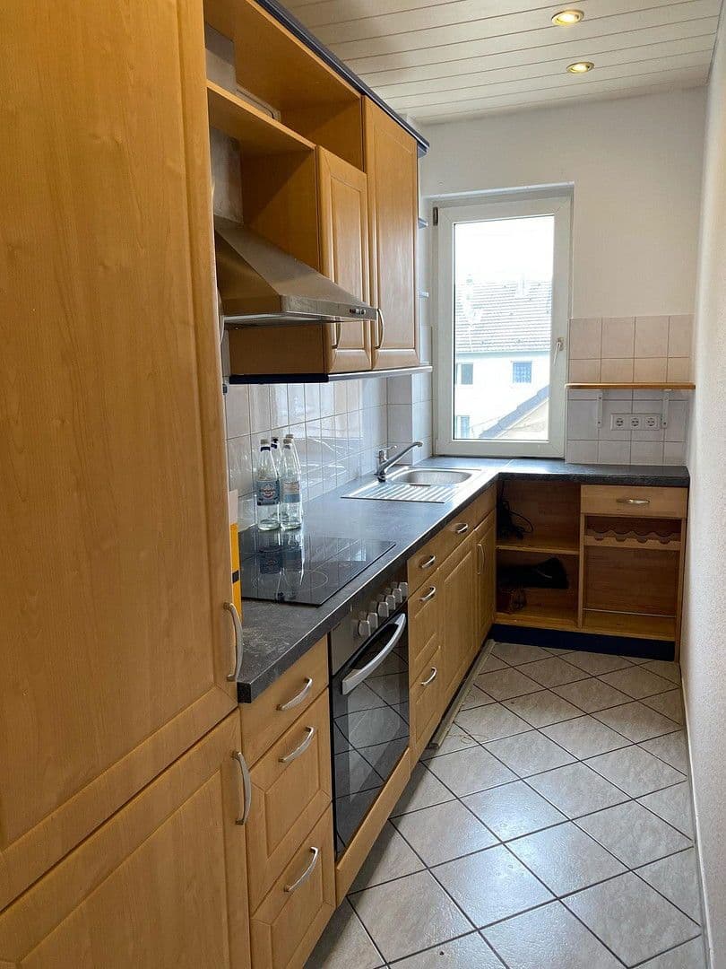 Pronájem bytu 4+1 68 m², Schützenstr. 75, Remscheid, Severní Porýní-Vestfálsko Pronájem bytu 4+1 68 m², Schützenstr. 75, Remscheid, Severní Porýní-Vestfálsko