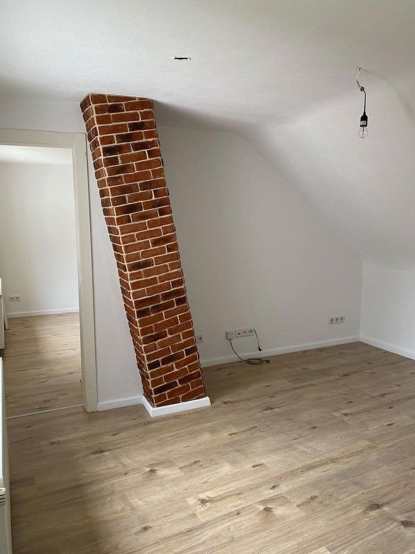 Pronájem bytu 4+1 68 m², Schützenstr. 75, Remscheid, Severní Porýní-Vestfálsko Pronájem bytu 4+1 68 m², Schützenstr. 75, Remscheid, Severní Porýní-Vestfálsko