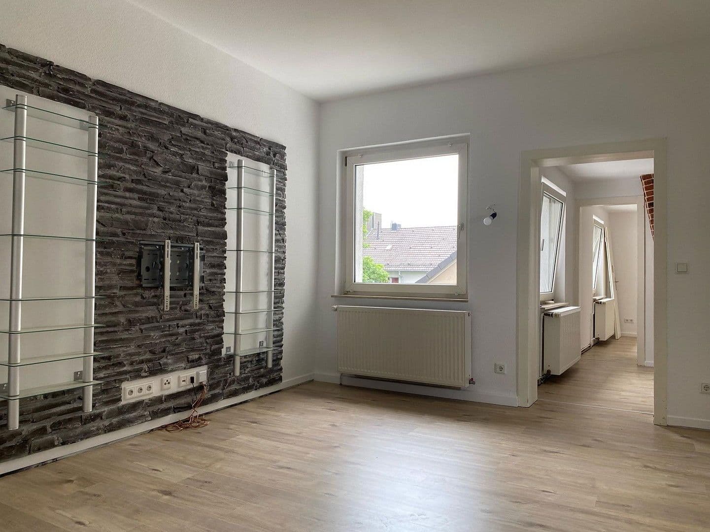 Pronájem bytu 4+1 68 m², Schützenstr. 75, Remscheid, Severní Porýní-Vestfálsko Pronájem bytu 4+1 68 m², Schützenstr. 75, Remscheid, Severní Porýní-Vestfálsko