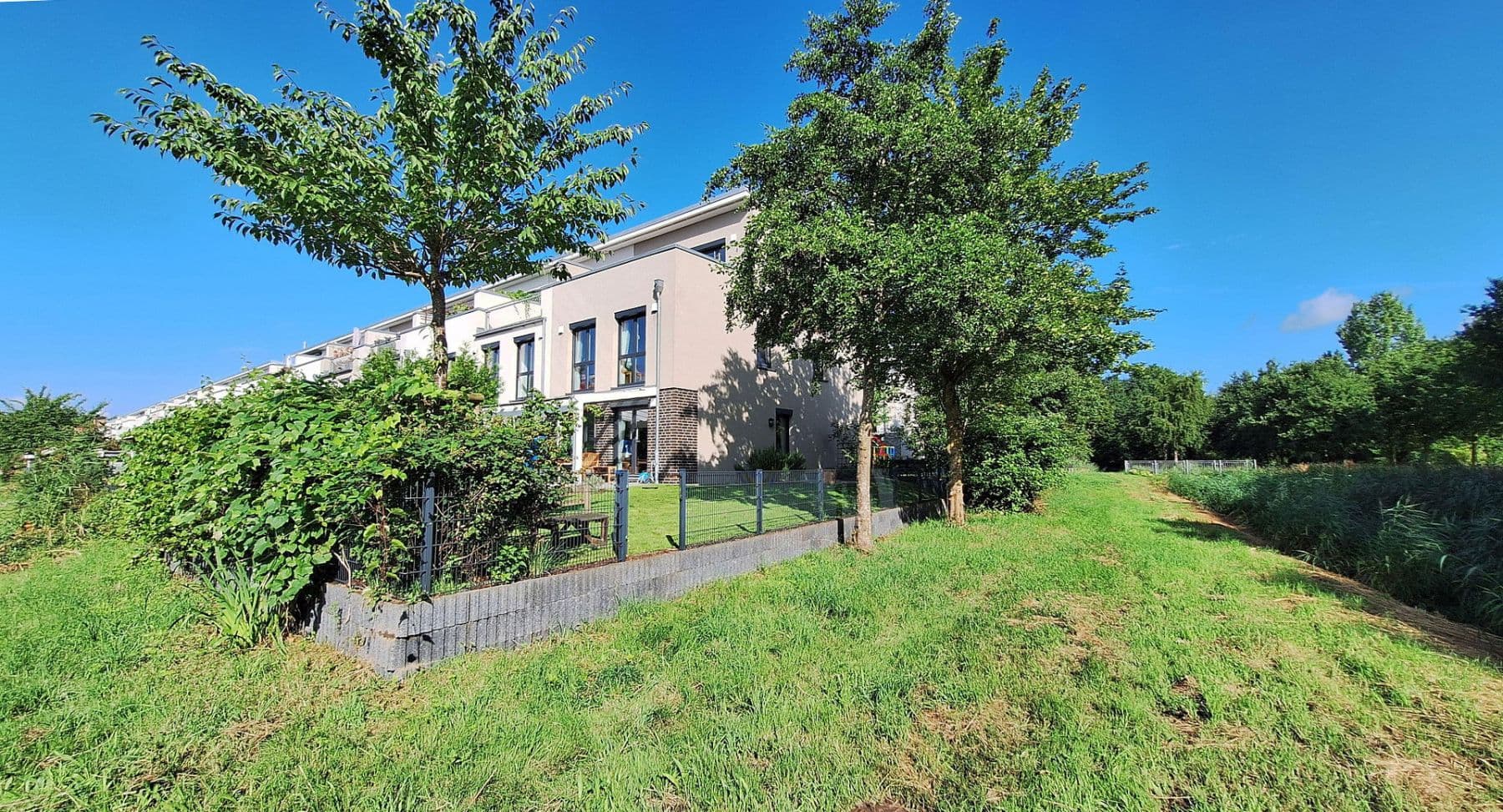 Prodej domu 181 m², pozemek 300 m², Bremen, Bremen Prodej domu 181 m², pozemek 300 m², Bremen, Bremen