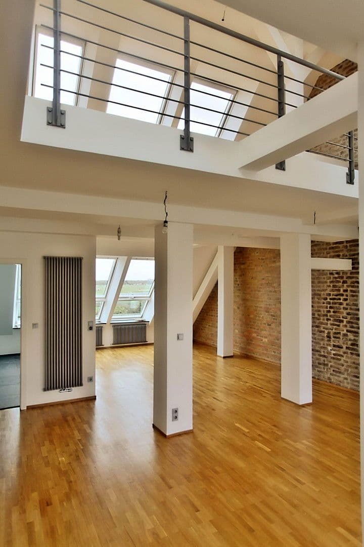 Pronájem kanceláře 110 m², Berlin, Berlín Pronájem kanceláře 110 m², Berlin, Berlín