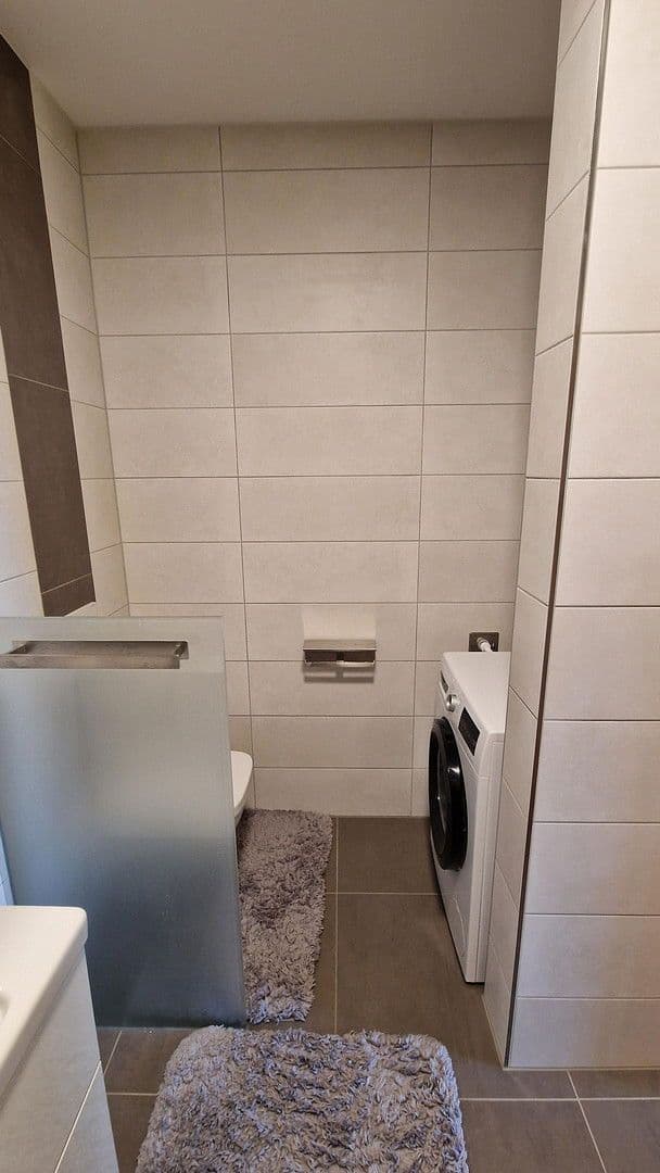 Pronájem bytu 3+1 120 m², Adlkofen, Bavorsko Pronájem bytu 3+1 120 m², Adlkofen, Bavorsko