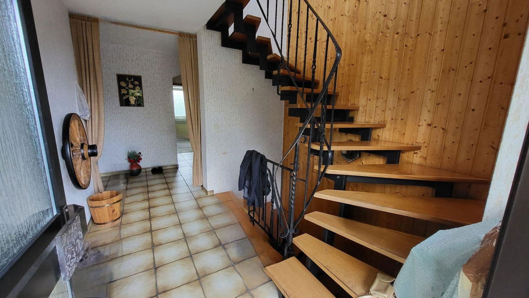 Prodej domu 155 m², pozemek 560 m², Menden (Sauerland), Severní Porýní-Vestfálsko Prodej domu 155 m², pozemek 560 m², Menden (Sauerland), Severní Porýní-Vestfálsko