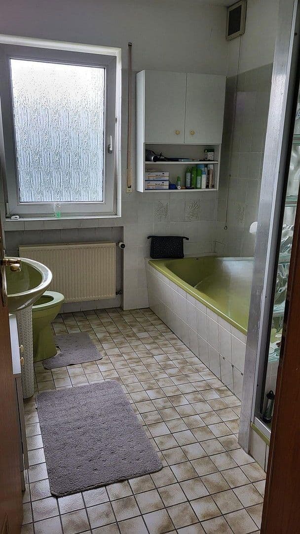 Prodej domu 155 m², pozemek 560 m², Menden (Sauerland), Severní Porýní-Vestfálsko Prodej domu 155 m², pozemek 560 m², Menden (Sauerland), Severní Porýní-Vestfálsko