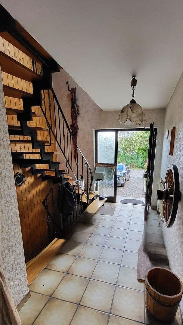 Prodej domu 155 m², pozemek 560 m², Menden (Sauerland), Severní Porýní-Vestfálsko Prodej domu 155 m², pozemek 560 m², Menden (Sauerland), Severní Porýní-Vestfálsko