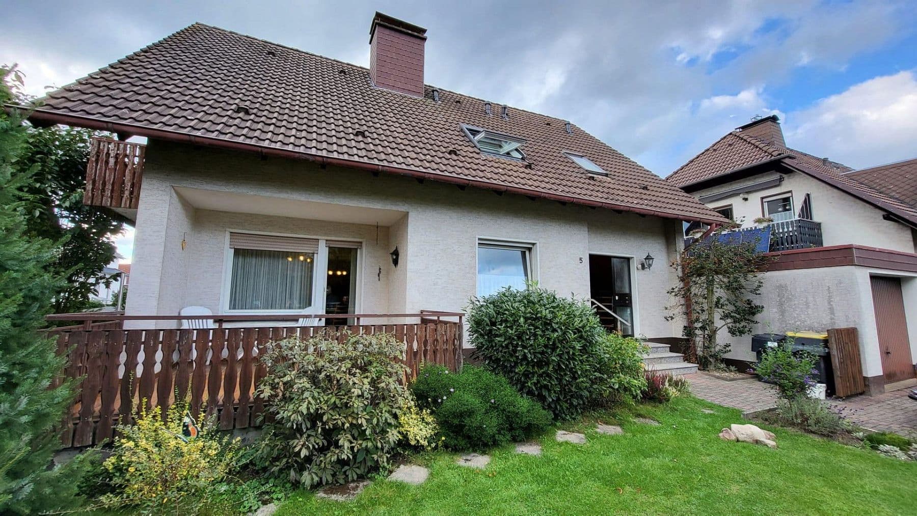 Prodej domu 155 m², pozemek 560 m², Menden (Sauerland), Severní Porýní-Vestfálsko Prodej domu 155 m², pozemek 560 m², Menden (Sauerland), Severní Porýní-Vestfálsko