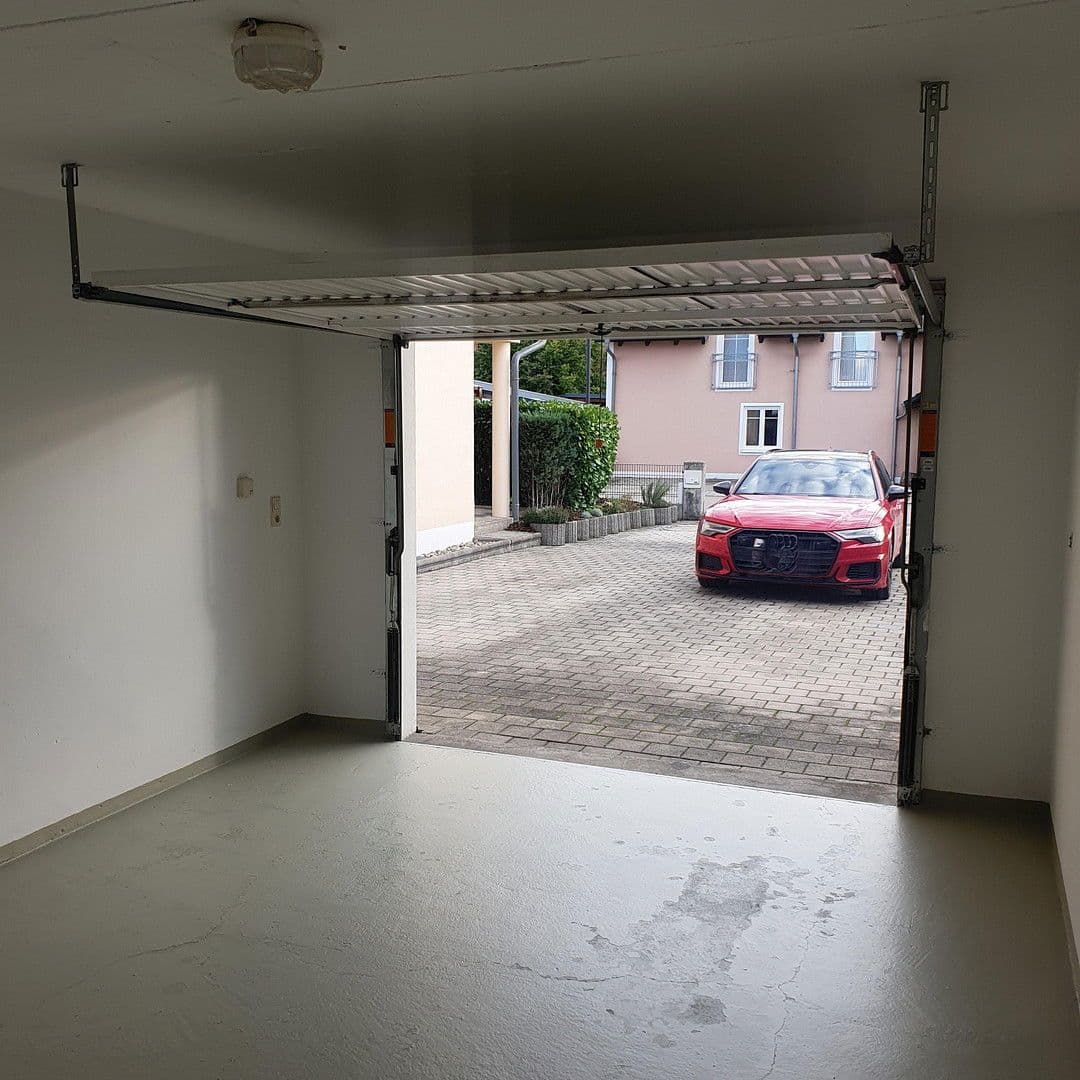 Prodej domu 121 m², pozemek 425 m², Pettenkoferstraße 21, Weichering OT Lichtenau, Bavorsko Prodej domu 121 m², pozemek 425 m², Pettenkoferstraße 21, Weichering OT Lichtenau, Bavorsko