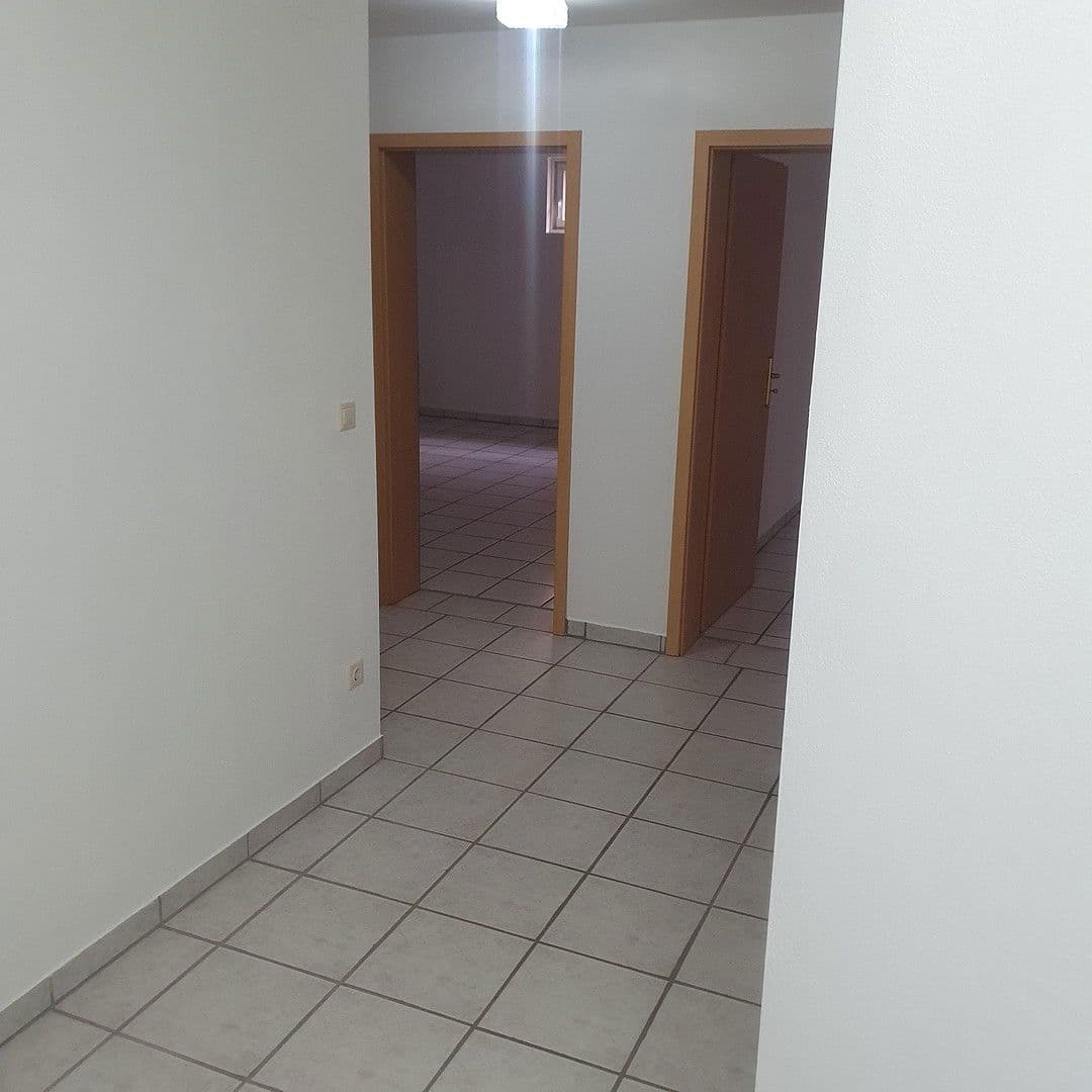 Prodej domu 121 m², pozemek 425 m², Pettenkoferstraße 21, Weichering OT Lichtenau, Bavorsko Prodej domu 121 m², pozemek 425 m², Pettenkoferstraße 21, Weichering OT Lichtenau, Bavorsko