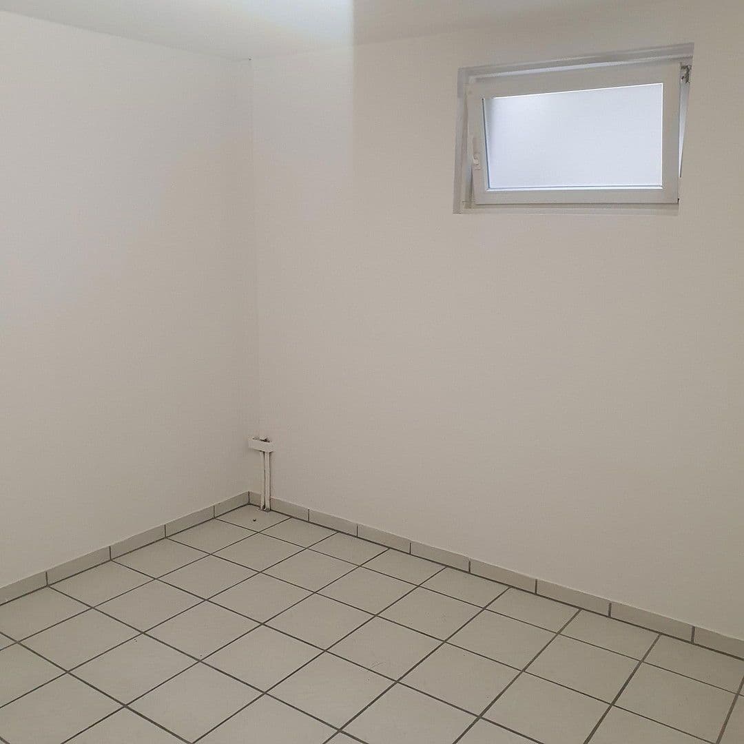 Prodej domu 121 m², pozemek 425 m², Pettenkoferstraße 21, Weichering OT Lichtenau, Bavorsko Prodej domu 121 m², pozemek 425 m², Pettenkoferstraße 21, Weichering OT Lichtenau, Bavorsko