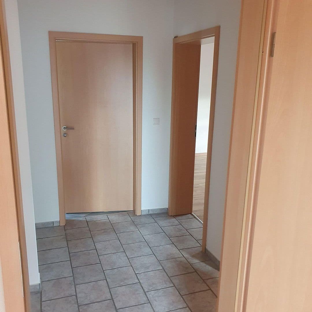 Prodej domu 121 m², pozemek 425 m², Pettenkoferstraße 21, Weichering OT Lichtenau, Bavorsko Prodej domu 121 m², pozemek 425 m², Pettenkoferstraße 21, Weichering OT Lichtenau, Bavorsko