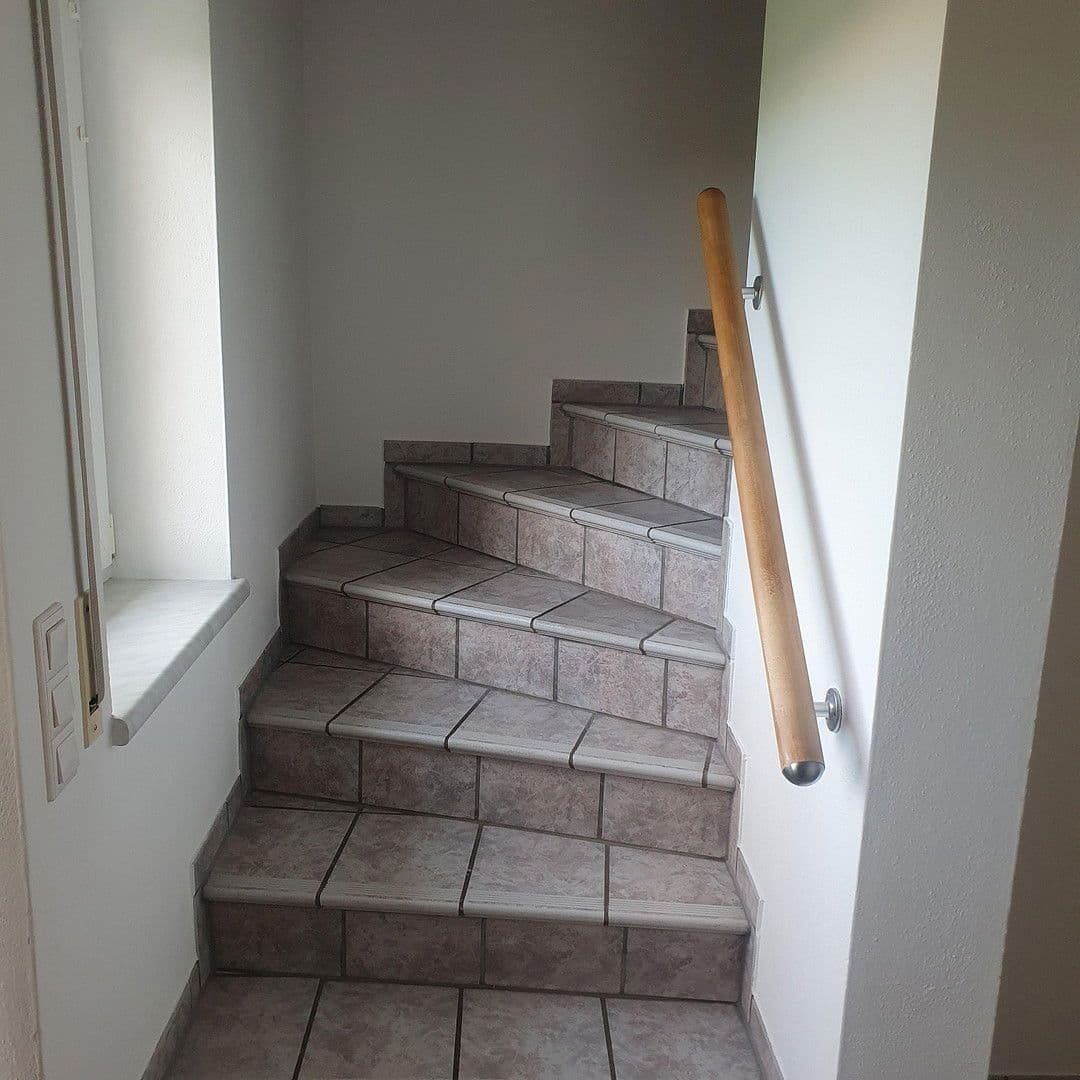 Prodej domu 121 m², pozemek 425 m², Pettenkoferstraße 21, Weichering OT Lichtenau, Bavorsko Prodej domu 121 m², pozemek 425 m², Pettenkoferstraße 21, Weichering OT Lichtenau, Bavorsko