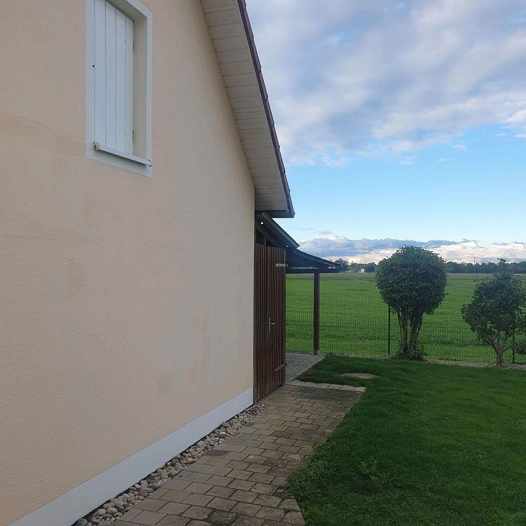 Prodej domu 121 m², pozemek 425 m², Pettenkoferstraße 21, Weichering OT Lichtenau, Bavorsko Prodej domu 121 m², pozemek 425 m², Pettenkoferstraße 21, Weichering OT Lichtenau, Bavorsko