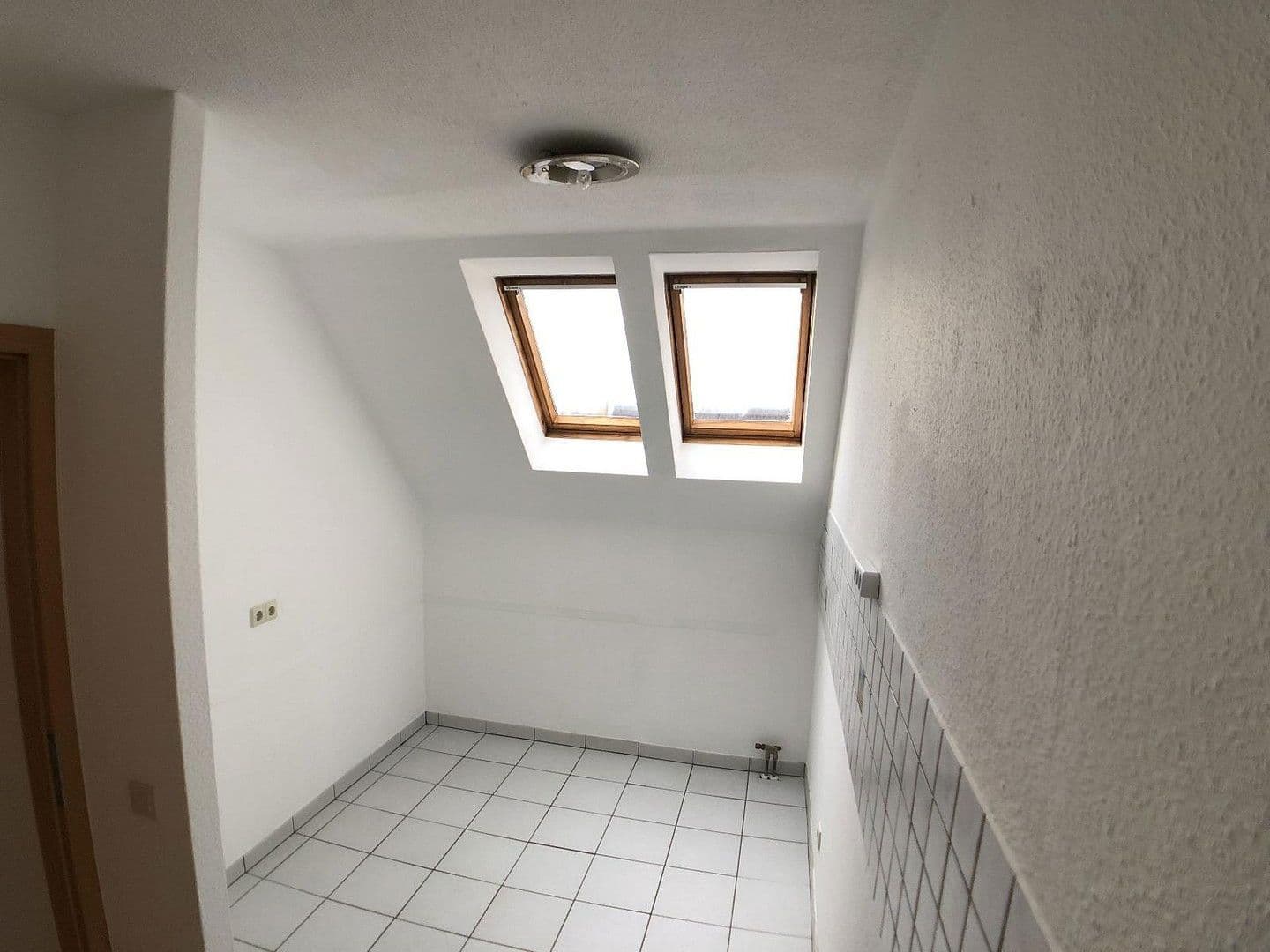 Prodej bytu 4+1 113 m², Nibelungenstraße 24a, Bobenheim-Roxheim, Porýní-Falc Prodej bytu 4+1 113 m², Nibelungenstraße 24a, Bobenheim-Roxheim, Porýní-Falc