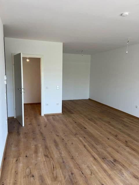 Pronájem bytu 2+1 60 m², Neustifter Strasse 6, Kirchberg am Wagram, Dolní Rakousko Pronájem bytu 2+1 60 m², Neustifter Strasse 6, Kirchberg am Wagram, Dolní Rakousko