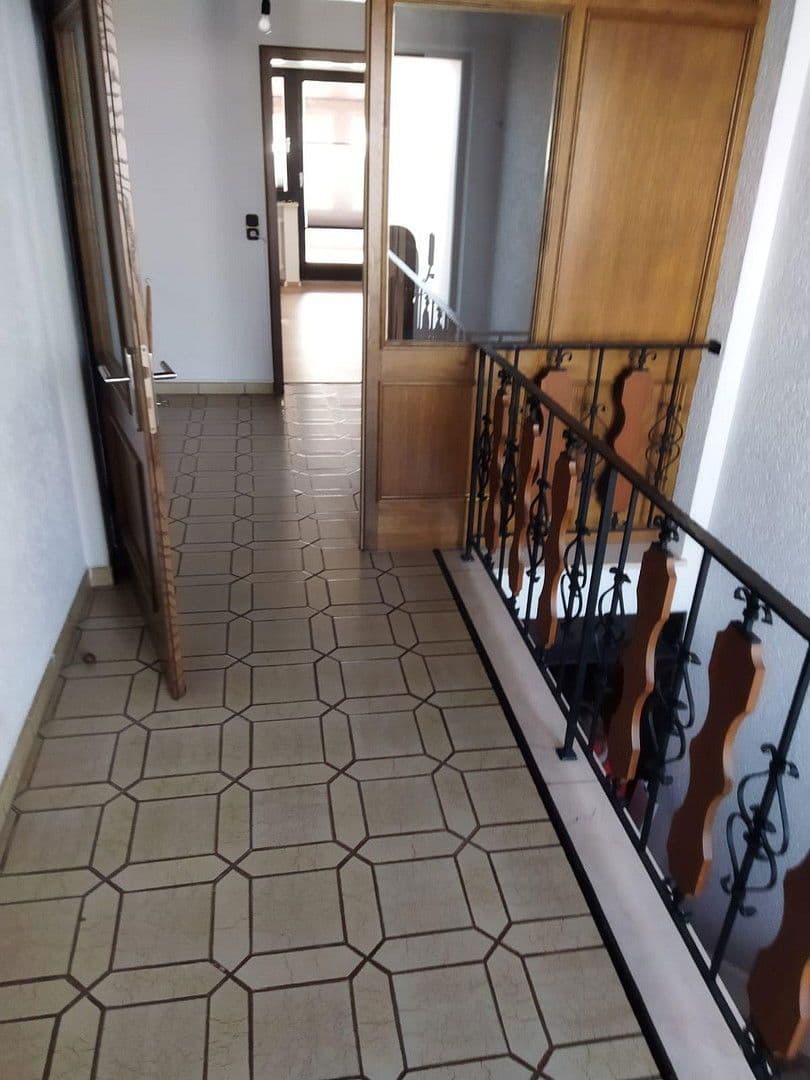 Prodej domu 200 m², pozemek 1.000 m², Loiching, Bavorsko Prodej domu 200 m², pozemek 1.000 m², Loiching, Bavorsko