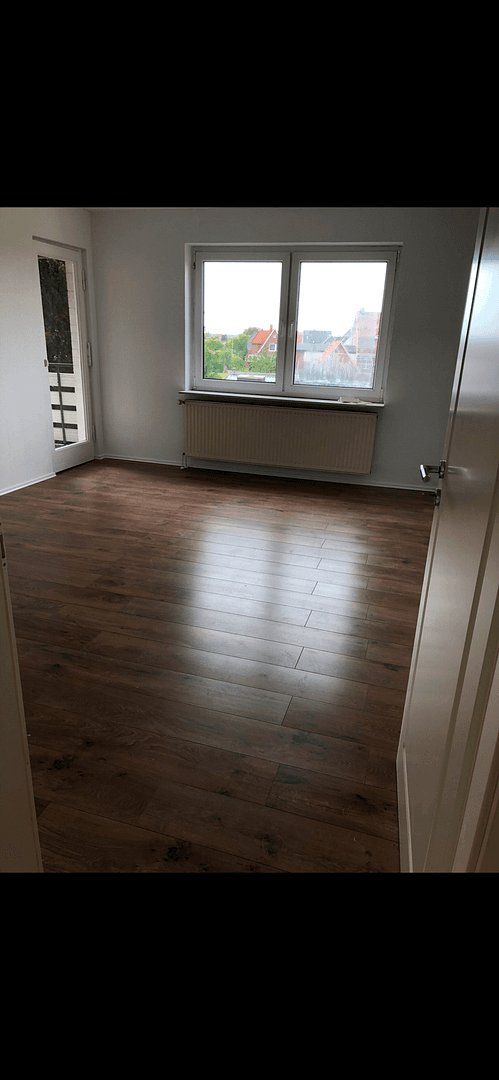 Pronájem bytu 4+1 114 m², Drochtersen, Dolní Sasko Pronájem bytu 4+1 114 m², Drochtersen, Dolní Sasko