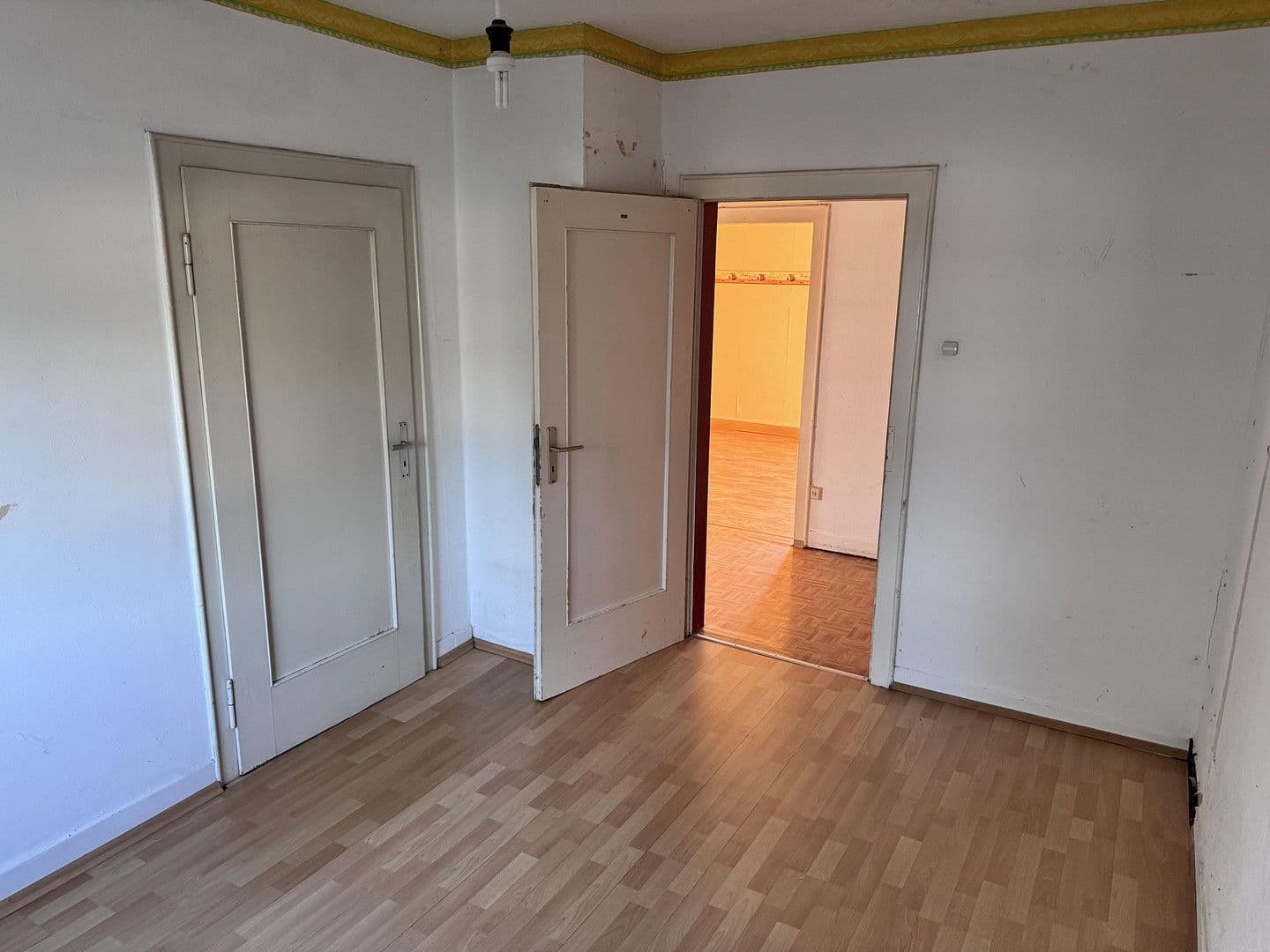 Pronájem bytu 3+1 78 m², Bühl, Bádensko-Württembersko Pronájem bytu 3+1 78 m², Bühl, Bádensko-Württembersko