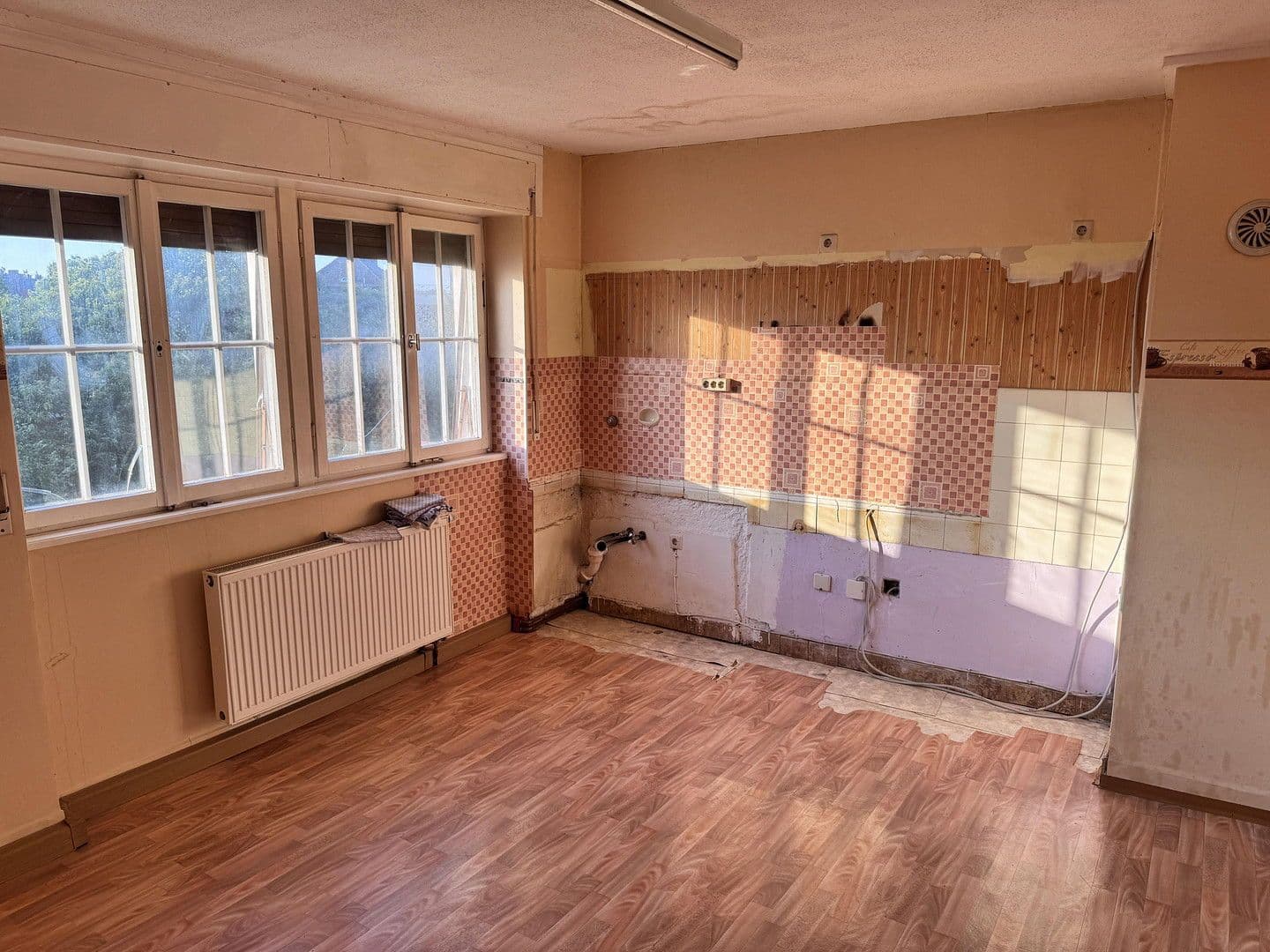 Pronájem bytu 3+1 78 m², Bühl, Bádensko-Württembersko Pronájem bytu 3+1 78 m², Bühl, Bádensko-Württembersko