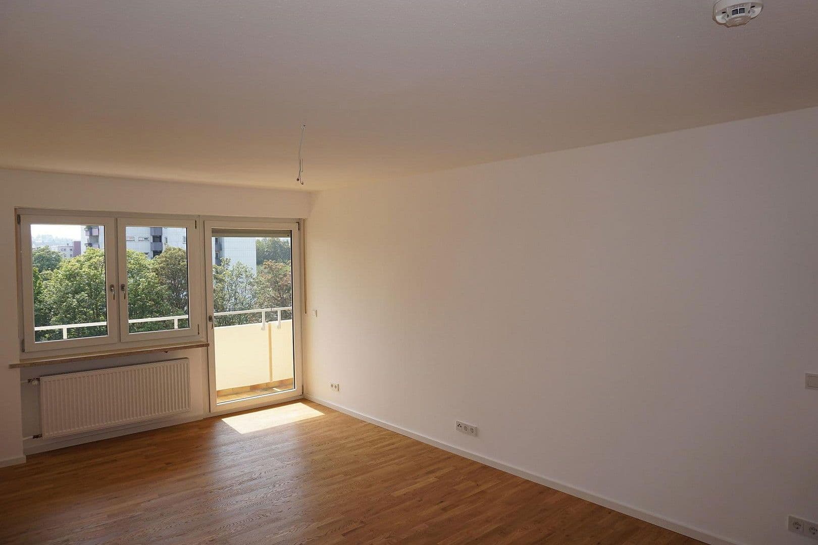 Prodej bytu 3+kk 85 m², Friedrich-Ebert-Straße 35, Regensburg, Bavorsko Prodej bytu 3+kk 85 m², Friedrich-Ebert-Straße 35, Regensburg, Bavorsko