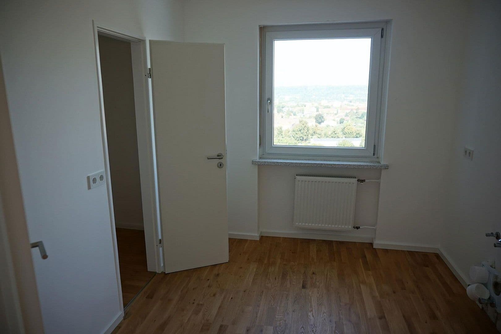 Prodej bytu 3+kk 85 m², Friedrich-Ebert-Straße 35, Regensburg, Bavorsko Prodej bytu 3+kk 85 m², Friedrich-Ebert-Straße 35, Regensburg, Bavorsko