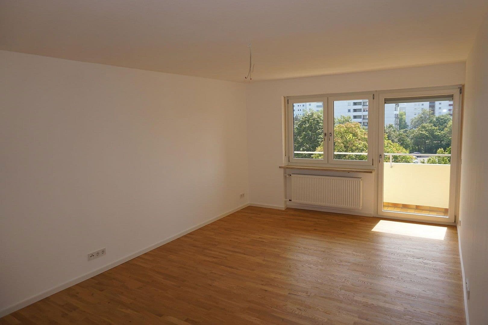 Prodej bytu 3+kk 85 m², Friedrich-Ebert-Straße 35, Regensburg, Bavorsko Prodej bytu 3+kk 85 m², Friedrich-Ebert-Straße 35, Regensburg, Bavorsko