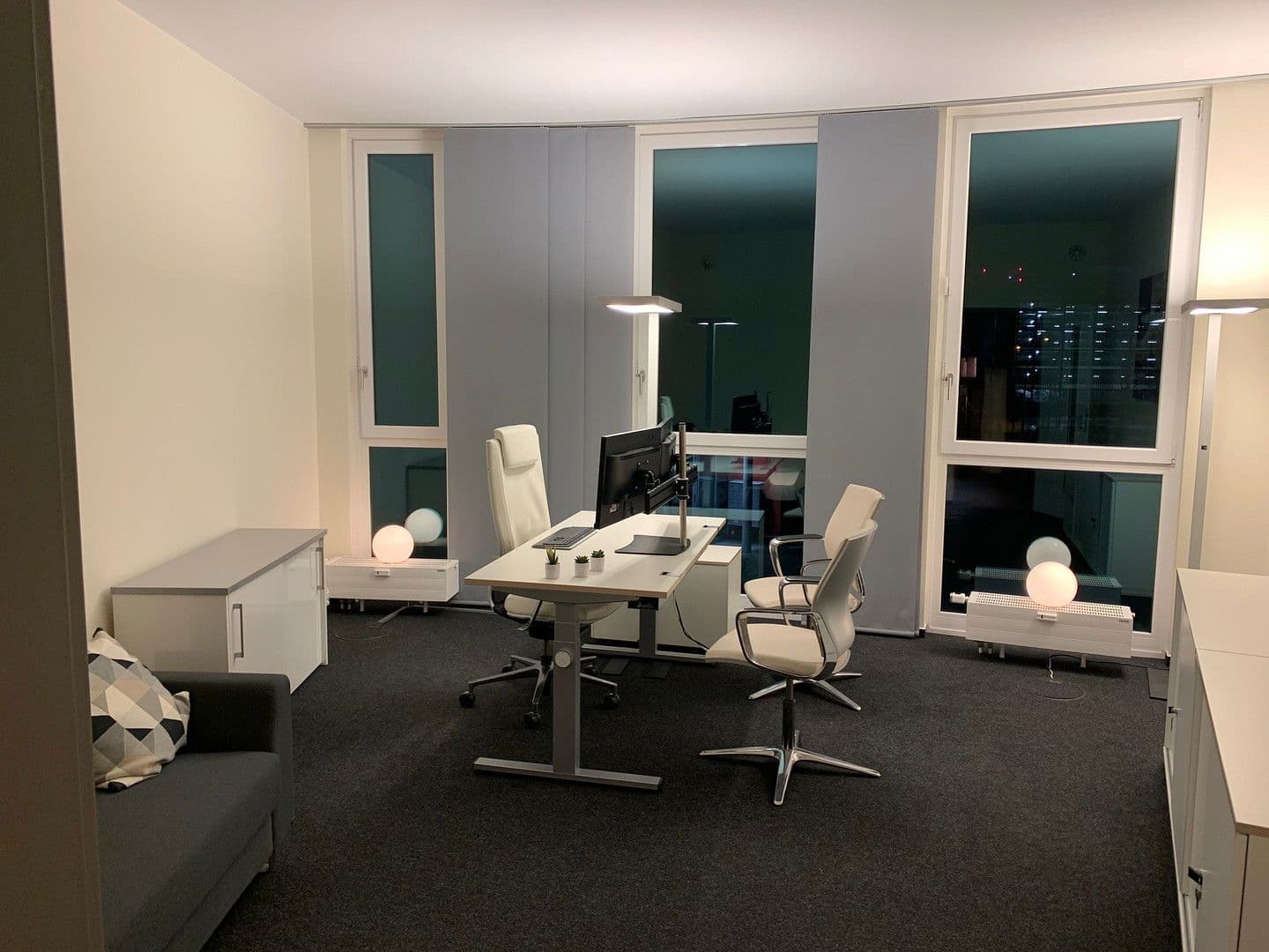 Pronájem kanceláře 295 m², Südportal 3, Norderstedt, Šlesvicko-Holštýnsko Pronájem kanceláře 295 m², Südportal 3, Norderstedt, Šlesvicko-Holštýnsko