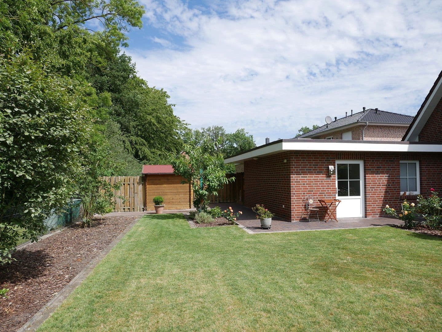 Prodej domu 200 m², pozemek 855 m², Leer (Ostfriesland), Dolní Sasko Prodej domu 200 m², pozemek 855 m², Leer (Ostfriesland), Dolní Sasko