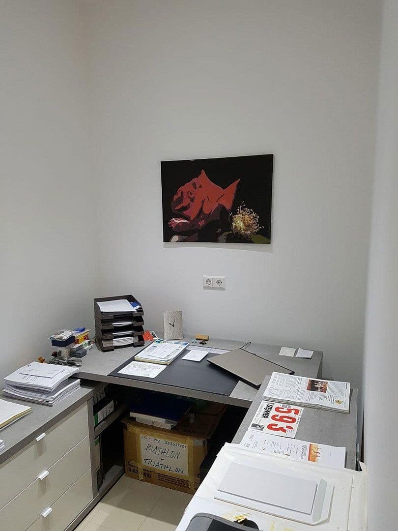 Pronájem bytu 4+1 136 m², Durlacher Str. 24, Keltern, Bádensko-Württembersko Pronájem bytu 4+1 136 m², Durlacher Str. 24, Keltern, Bádensko-Württembersko