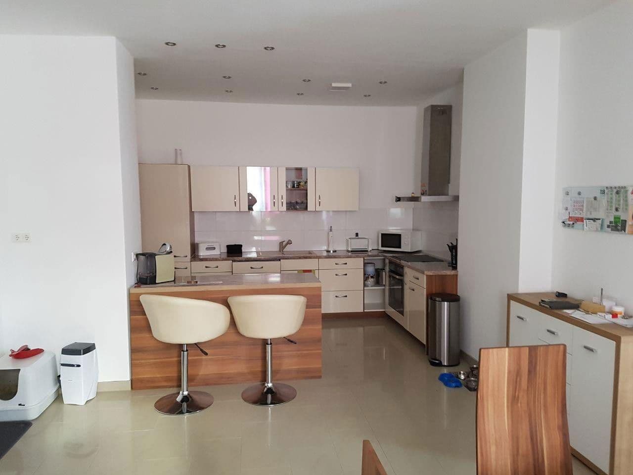 Pronájem bytu 4+1 136 m², Durlacher Str. 24, Keltern, Bádensko-Württembersko Pronájem bytu 4+1 136 m², Durlacher Str. 24, Keltern, Bádensko-Württembersko