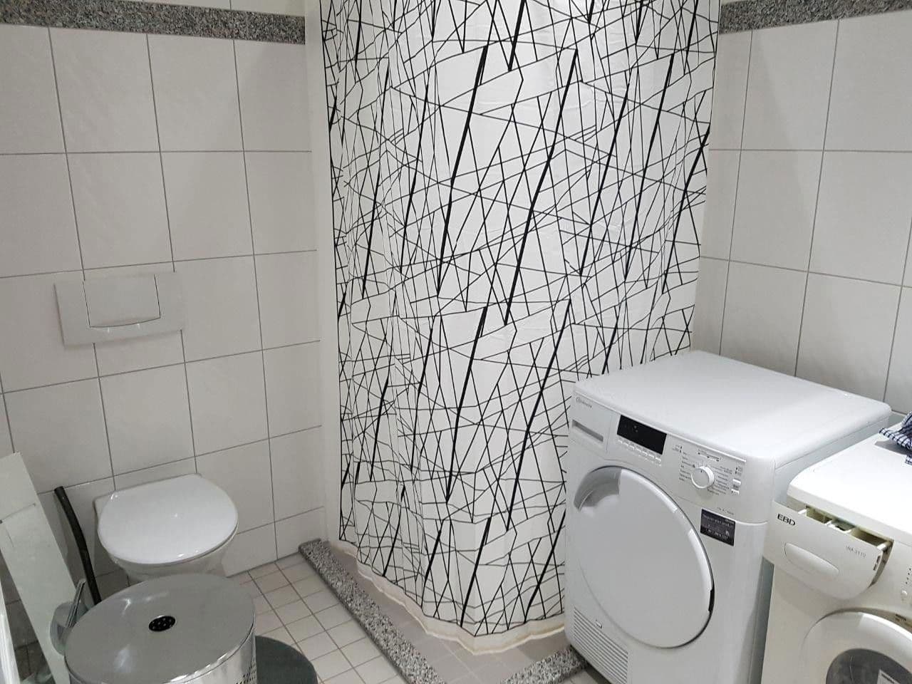 Pronájem bytu 4+1 136 m², Durlacher Str. 24, Keltern, Bádensko-Württembersko Pronájem bytu 4+1 136 m², Durlacher Str. 24, Keltern, Bádensko-Württembersko