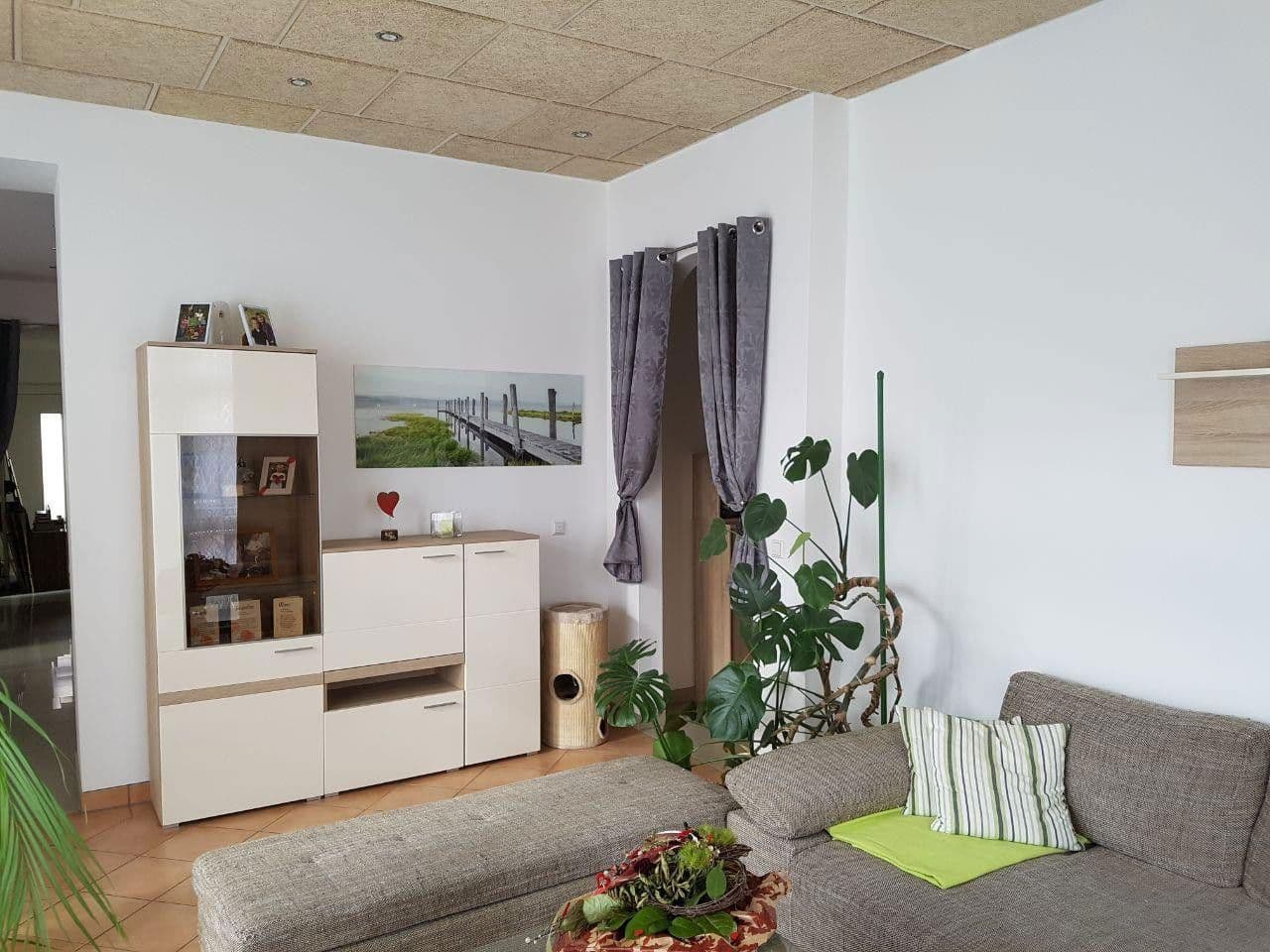 Pronájem bytu 4+1 136 m², Durlacher Str. 24, Keltern, Bádensko-Württembersko Pronájem bytu 4+1 136 m², Durlacher Str. 24, Keltern, Bádensko-Württembersko