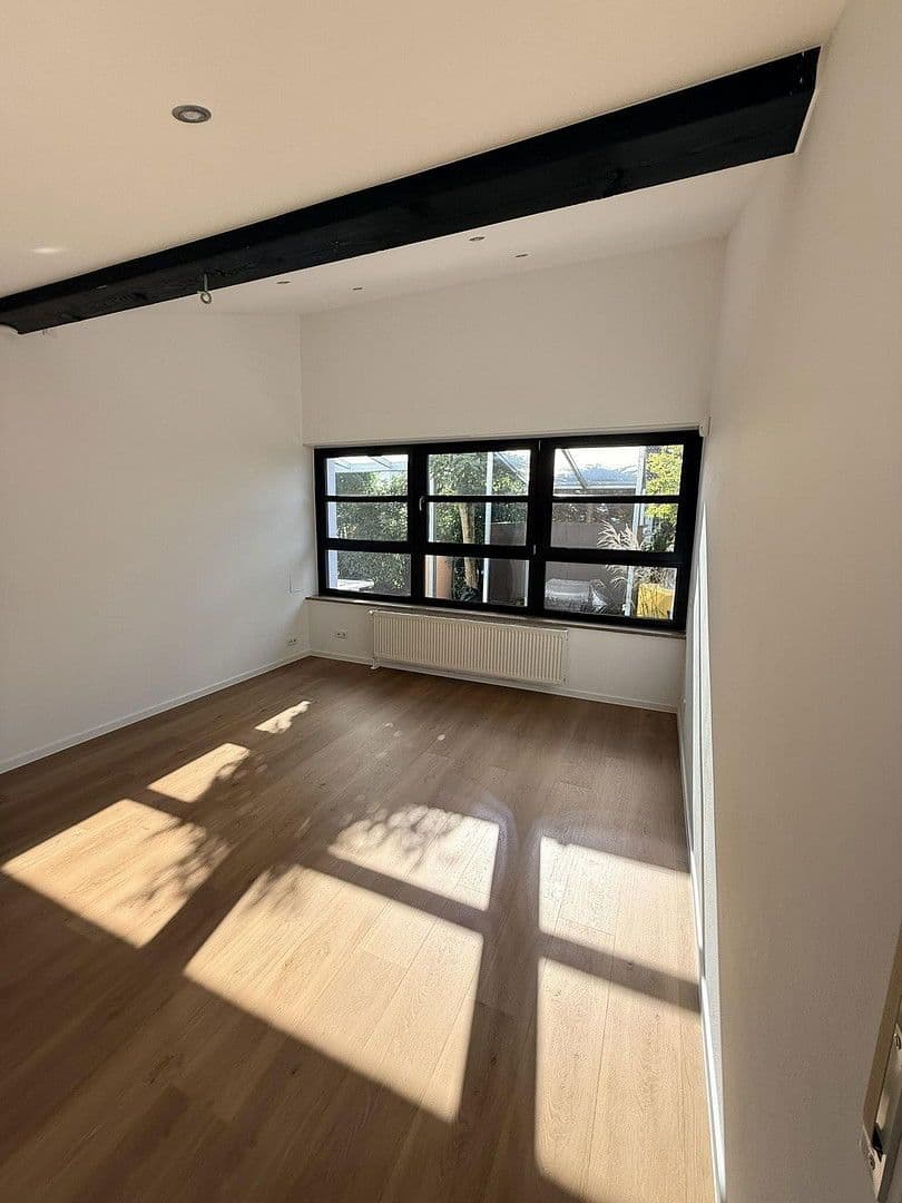 Pronájem bytu 2+kk 115 m², Rodenbach, Hessen Pronájem bytu 2+kk 115 m², Rodenbach, Hessen