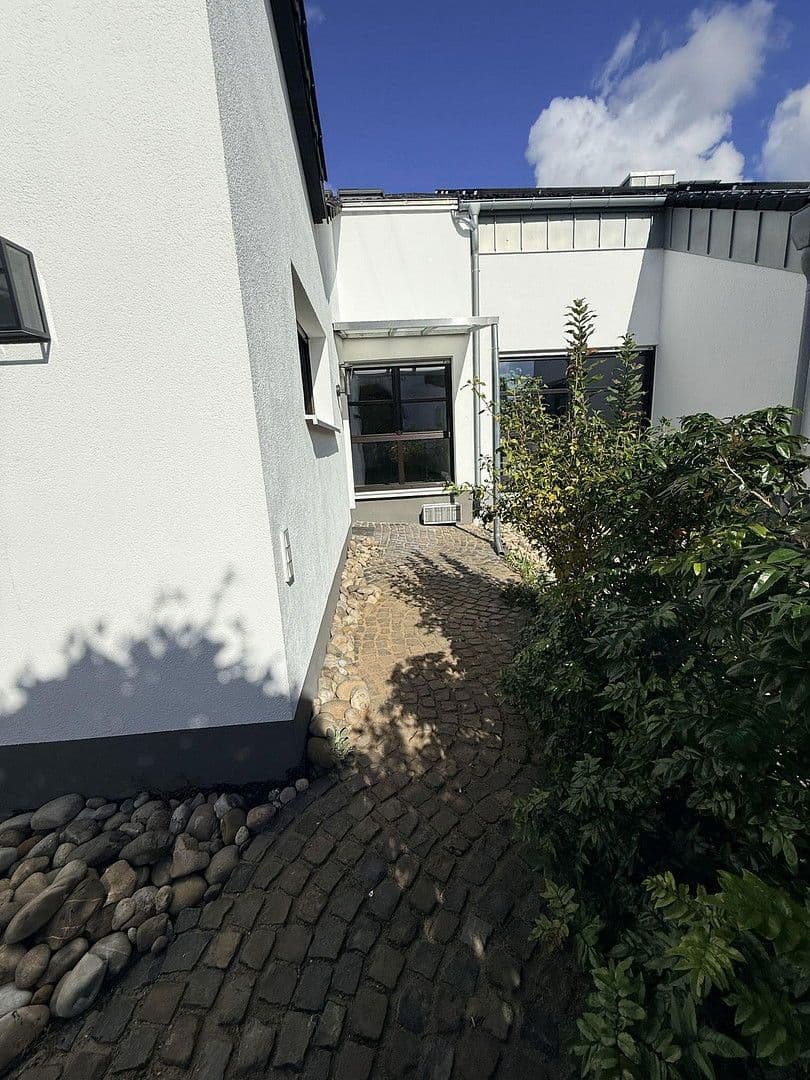 Pronájem bytu 2+kk 115 m², Rodenbach, Hessen Pronájem bytu 2+kk 115 m², Rodenbach, Hessen