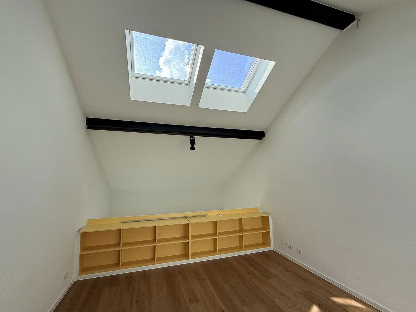 Pronájem bytu 2+kk 115 m², Rodenbach, Hessen Pronájem bytu 2+kk 115 m², Rodenbach, Hessen