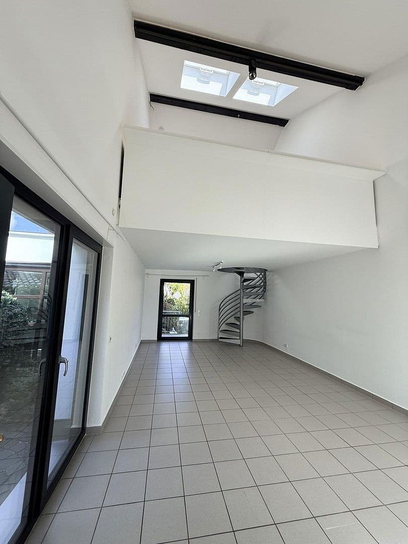 Pronájem bytu 2+kk 115 m², Rodenbach, Hessen Pronájem bytu 2+kk 115 m², Rodenbach, Hessen