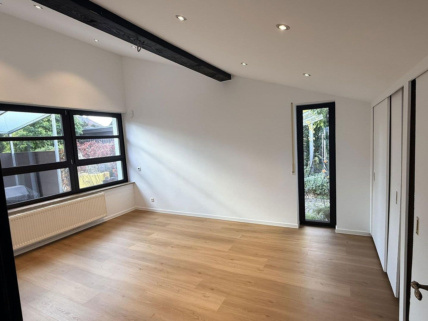 Pronájem bytu 2+kk 115 m², Rodenbach, Hessen Pronájem bytu 2+kk 115 m², Rodenbach, Hessen