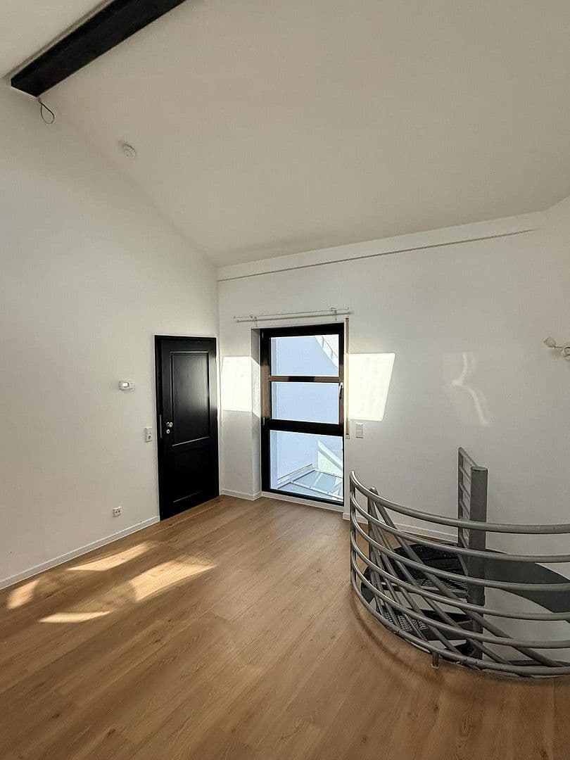 Pronájem bytu 2+kk 115 m², Rodenbach, Hessen Pronájem bytu 2+kk 115 m², Rodenbach, Hessen