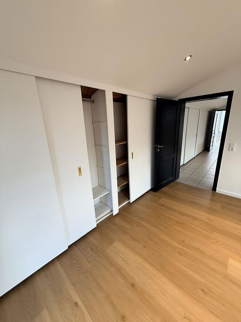 Pronájem bytu 2+kk 115 m², Rodenbach, Hessen Pronájem bytu 2+kk 115 m², Rodenbach, Hessen