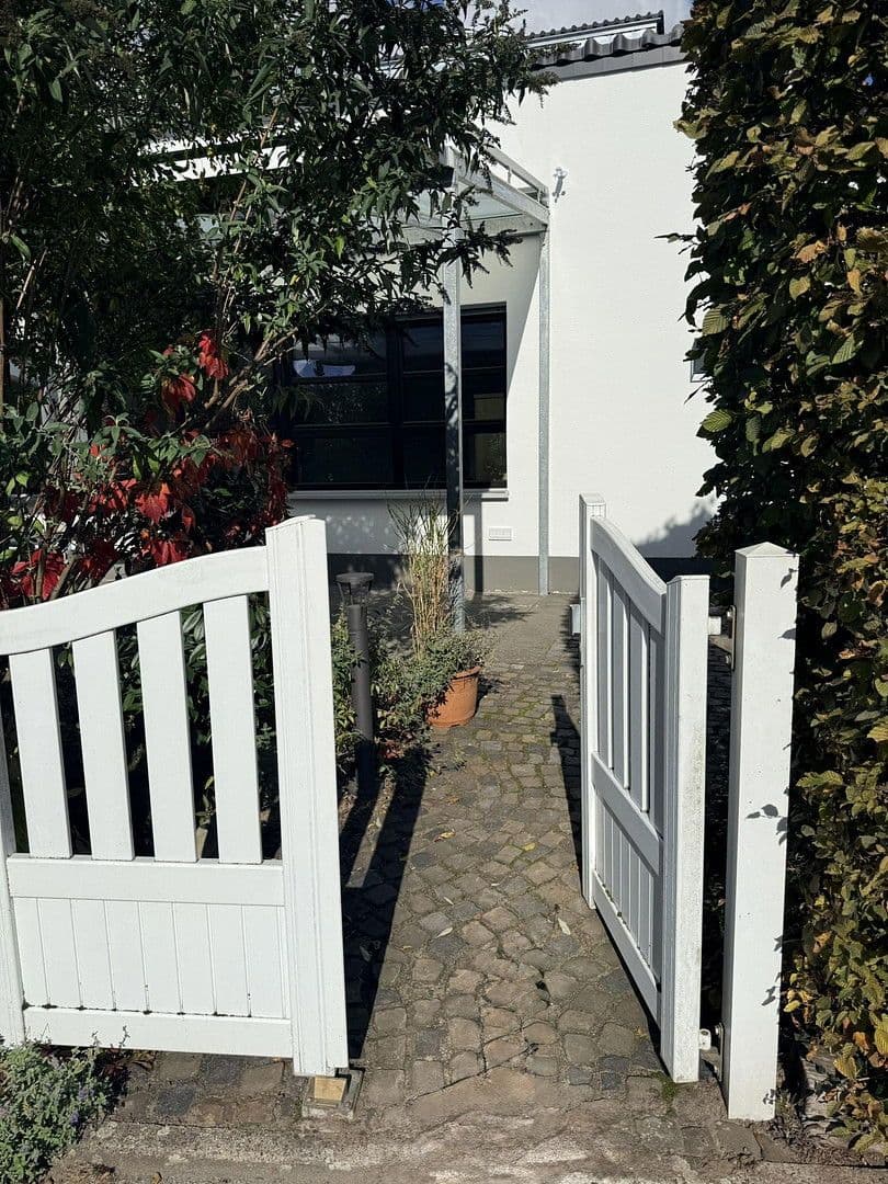 Pronájem bytu 2+kk 115 m², Rodenbach, Hessen Pronájem bytu 2+kk 115 m², Rodenbach, Hessen