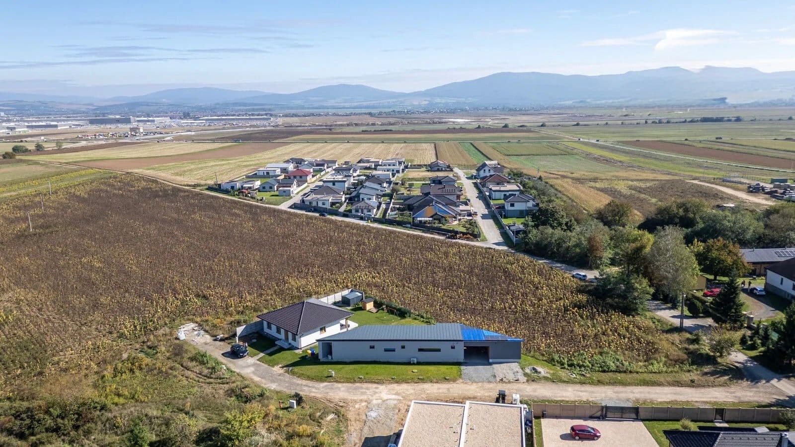 Prodej domu 205 m², pozemek 628 m², Haniska, Košický kraj Prodej domu 205 m², pozemek 628 m², Haniska, Košický kraj