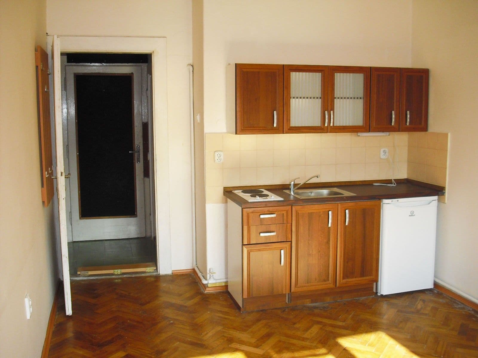 Pronájem bytu 1+kk 20 m², Kovářská, Praha, Praha Pronájem bytu 1+kk 20 m², Kovářská, Praha, Praha