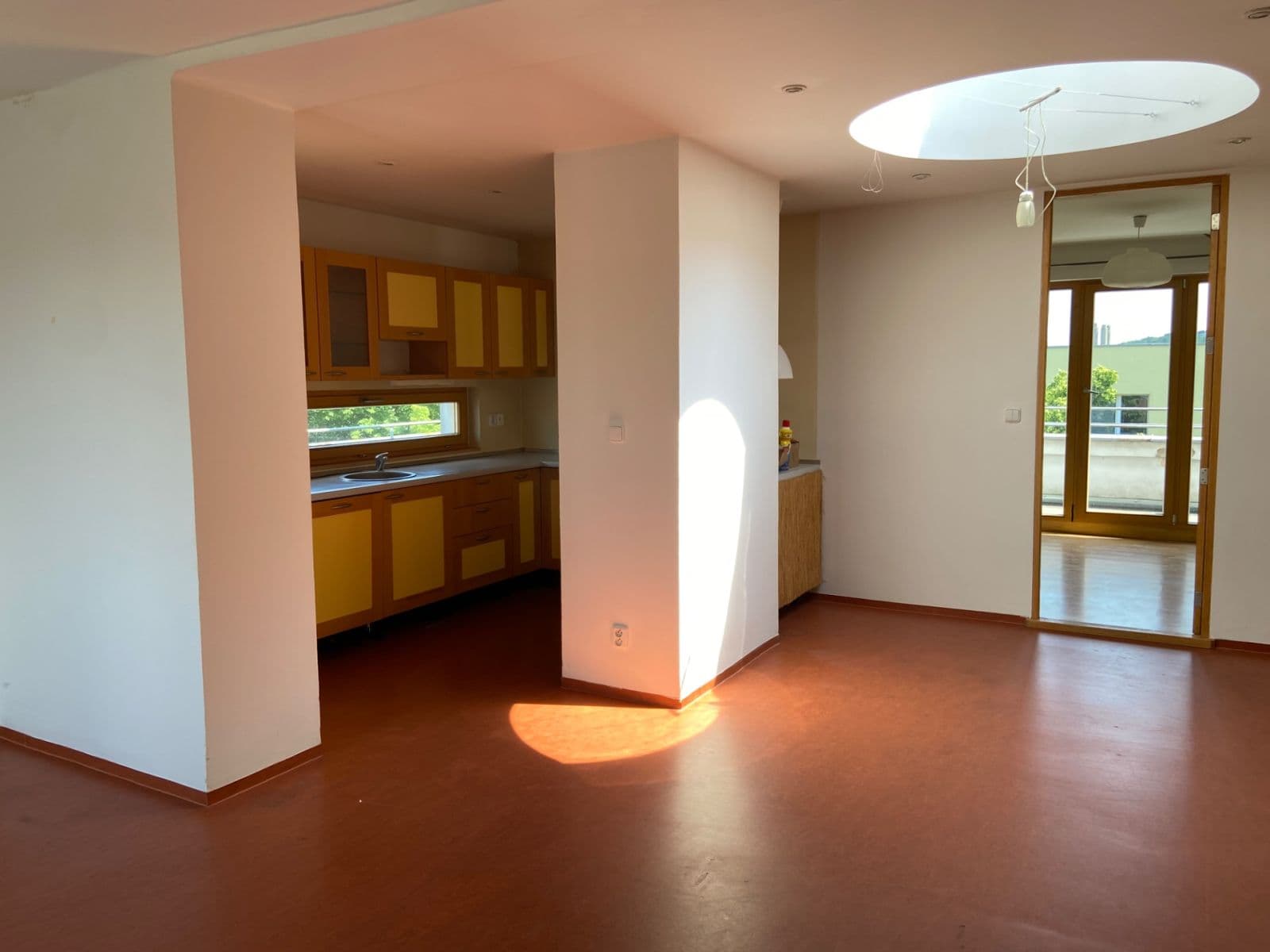 Pronájem bytu 5+kk 105 m², Za Vokovickou vozovnou, Praha, Praha Pronájem bytu 5+kk 105 m², Za Vokovickou vozovnou, Praha, Praha