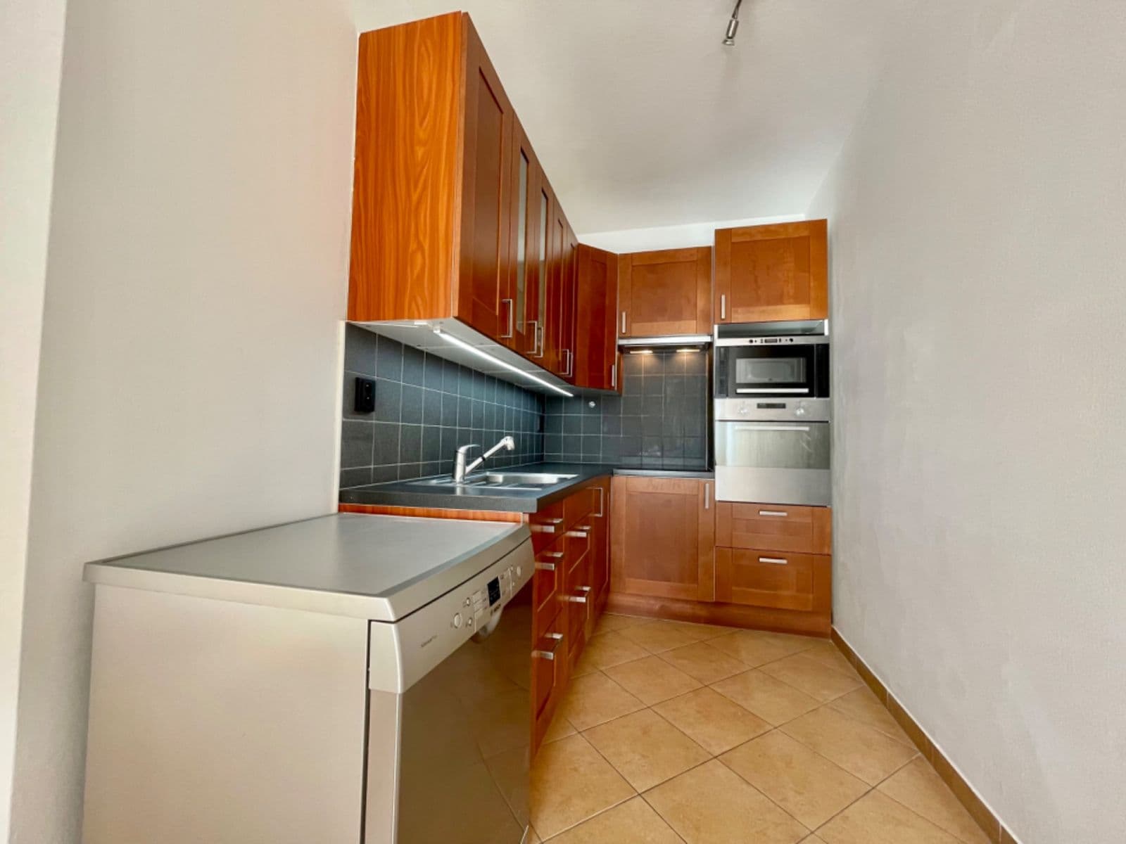 Pronájem bytu 2+kk 58 m², Raichlova, Praha, Praha Pronájem bytu 2+kk 58 m², Raichlova, Praha, Praha